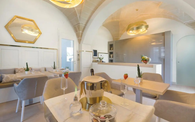 Acquaviva Suites