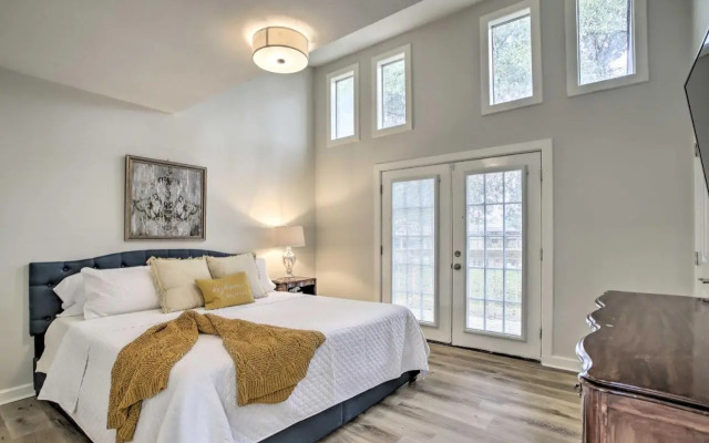 Pet-friendly Cottage, 3 Blocks to Main St!