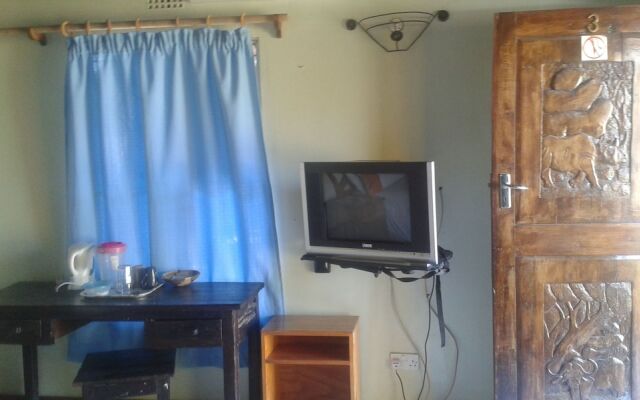 Maya Guest Inn