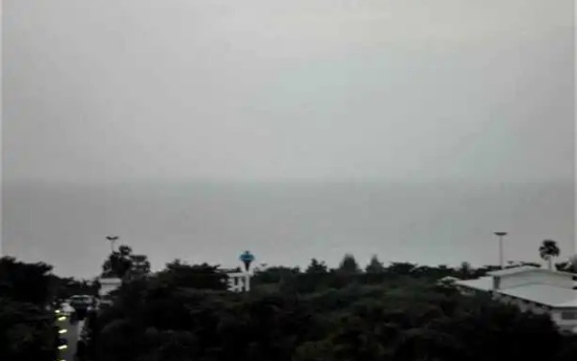 Sea View Beach Condo Jomtien Pattaya Large Pool