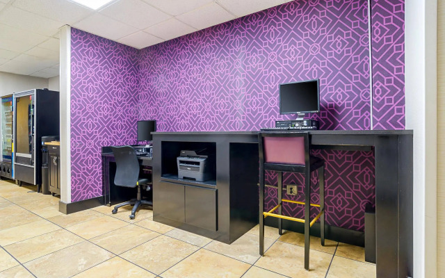 Holiday Inn Hotel and Suites Richmond West End by IHG