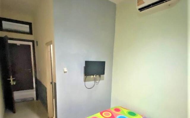 OYO 91182 Kos'ta Homestay Makassar