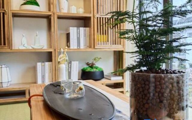 Qingbin Shiguang Guesthouse (Building 1)