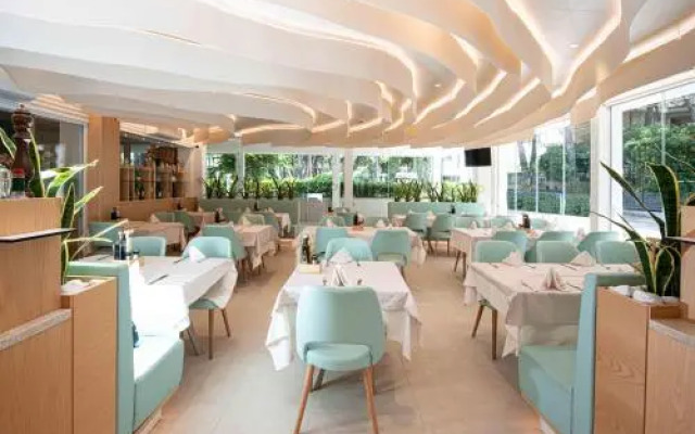 Hotel Oasi
