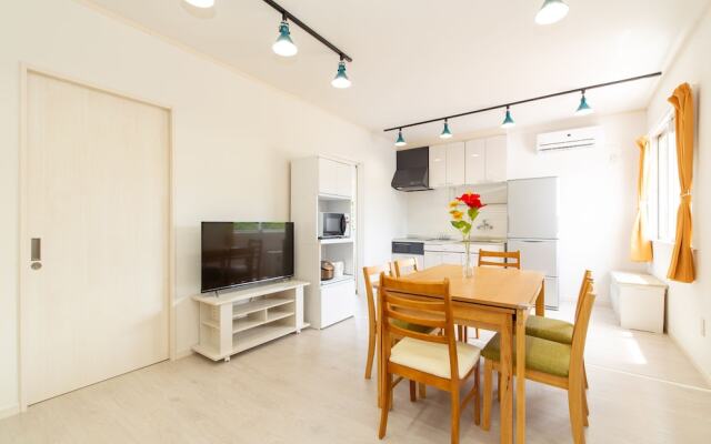 Regina Ishigaki Blue Stage