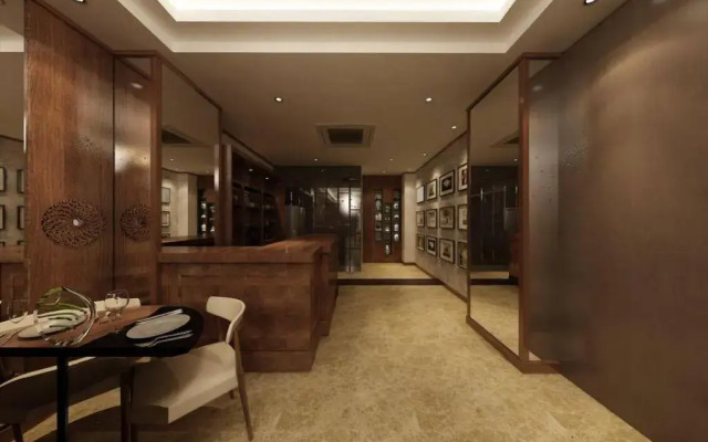Golden Lotus Boutique Hotel