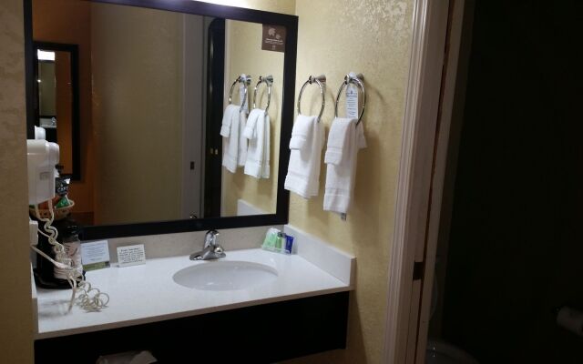 Sleep Inn & Suites - Airport