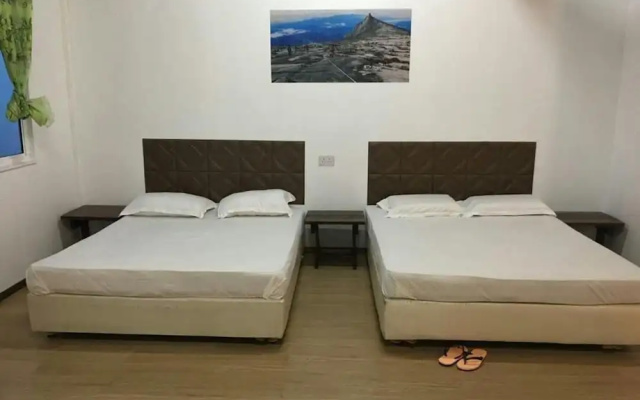 Happy Garden Resort - Hostel