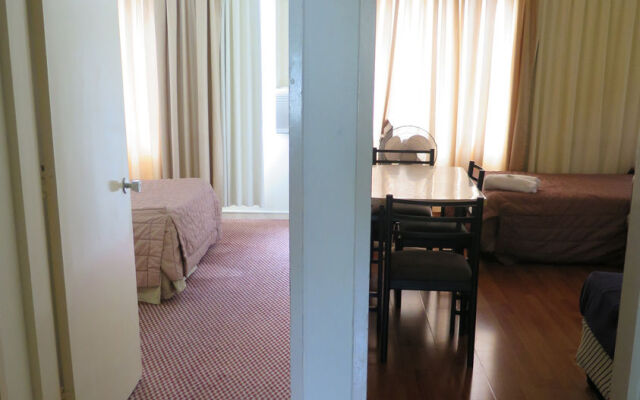AMG Motel and Serviced Apartments