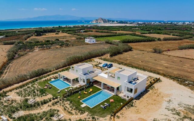 Plioni Villas & Suites