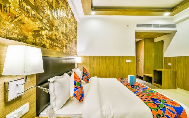 FabHotel Salt