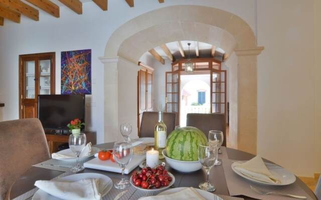 Mallorca Town House with pool