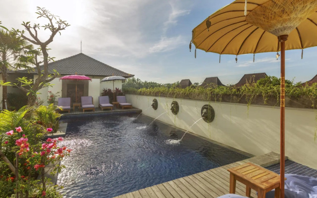 Solo Villas and Retreat