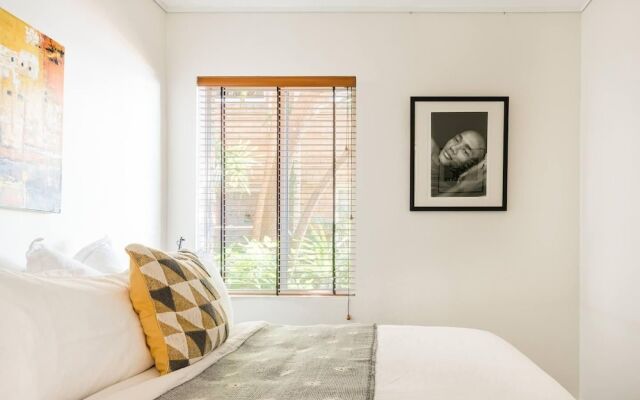 Waterfront Apartment Brimming With Inspirational Artwork