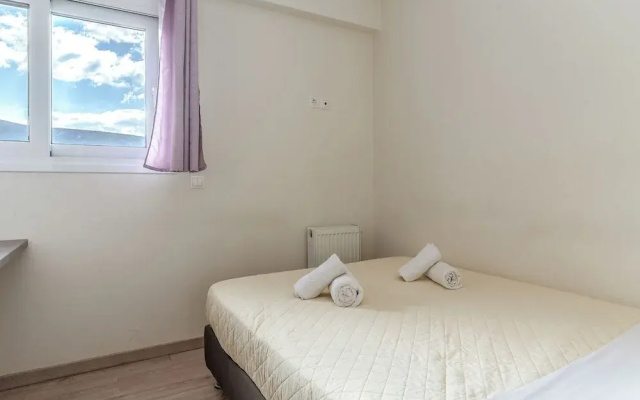 Elvita Apartments 3