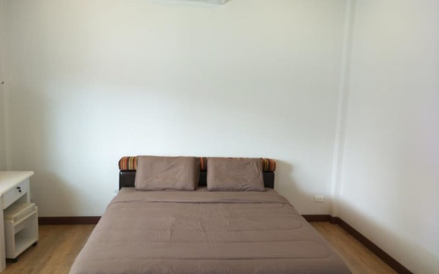 Ban Pak Hua Hin Pool Villa