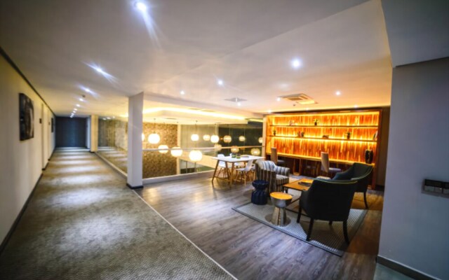 Le Elementos Boutique Hotel