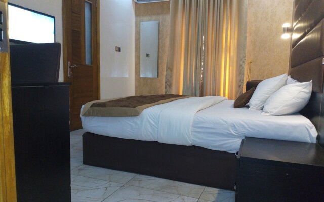 Bana Hotel & Suites