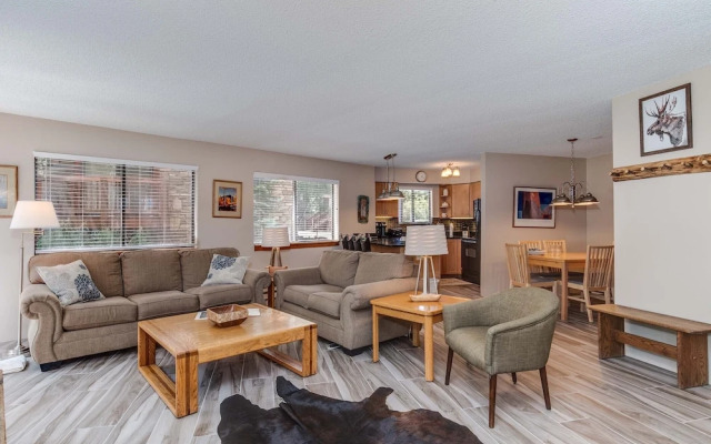Pine Ridge Condominiums