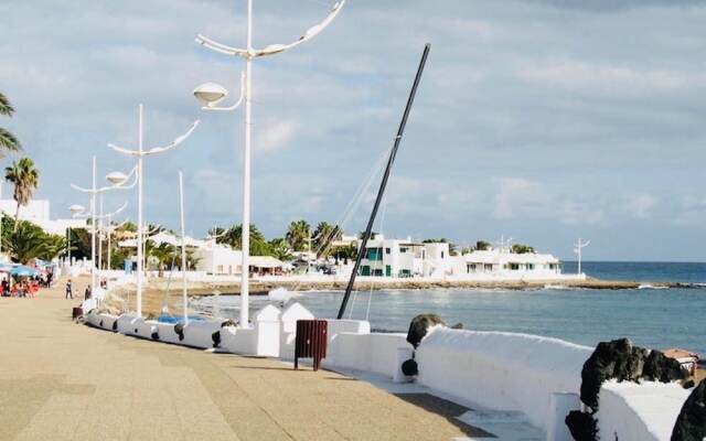 Canaryislandshost l Blue ocean apartment in Lanzarote