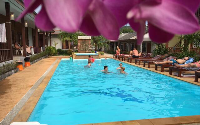 Khum Laanta Resort