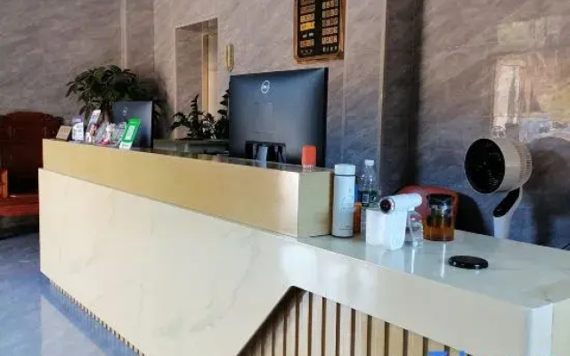 Yufeng Hot Spring Hotel