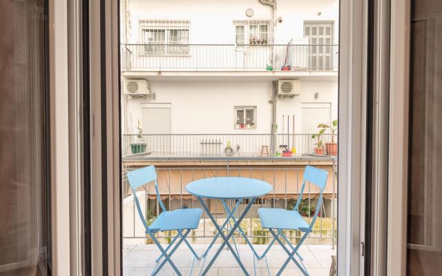Fresh and Clean apt for 6 in Koukaki