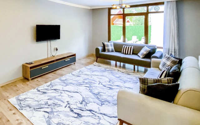 Peaceful Home With Private Pool and BBQ in Sapanca