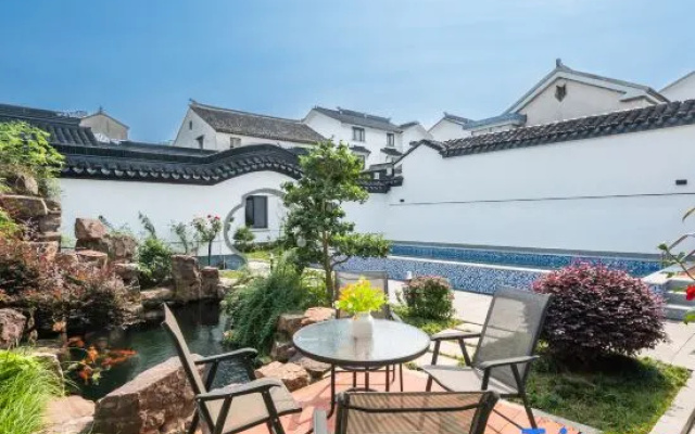 Ruishe B&B (the Taihu Lake Xishan Store) – Outside – Suzhou