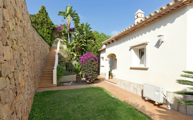 Villa with private swimming pool fantastic views of the golf complex of Denia