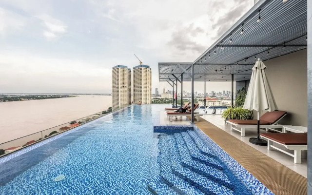 MekongView 6 Residence Sky Pool