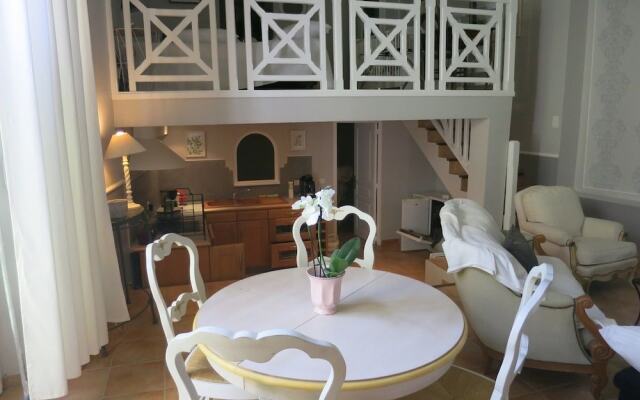 Entre vignes et dentelles