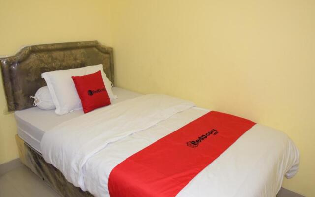 RedDoorz Syariah near Jogja City Mall 2