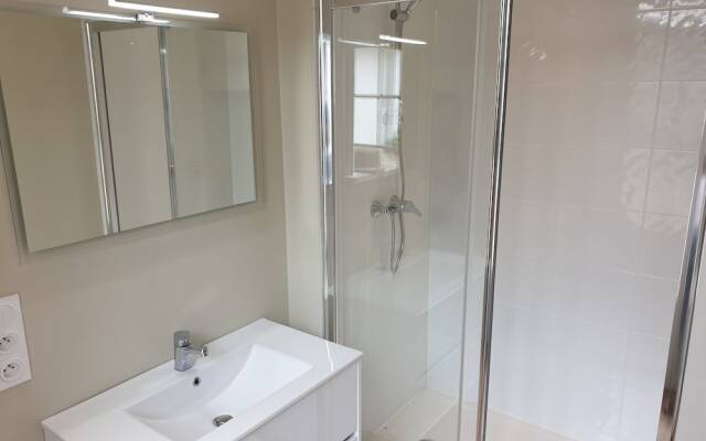 Au Loup Historic Apartments