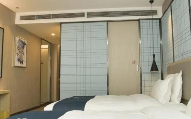 Echarm(Changchun Jiutai District Government passenger Station Store )