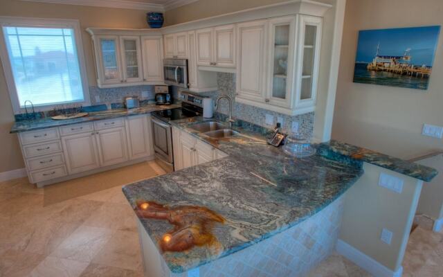 The Blue Horizon Apartment 9