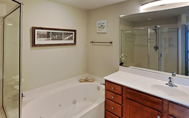 Emerald Dolphin by Southern Vacation Rentals