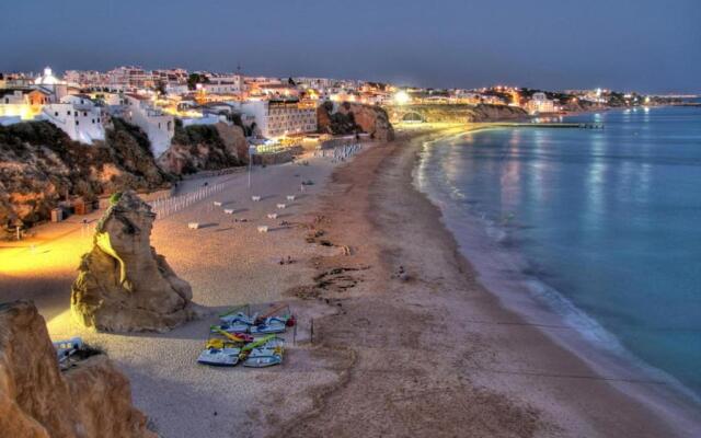 Charming 3-bed Villa With Pool in Olhos de Agua