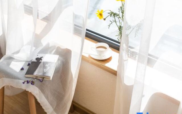 Yueqi Rongshe Hostel