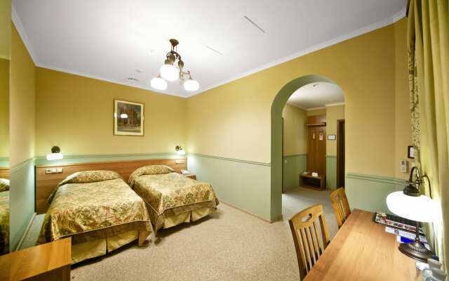 Frapolli Hotel