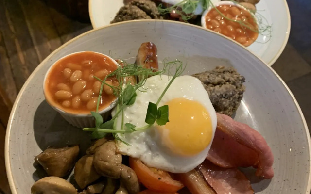 The Oak Tree Inn