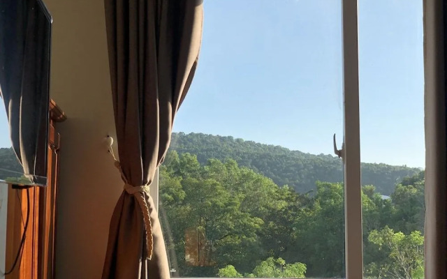 Oscar Hotel