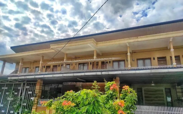 Putih Salju Homestay Syariah — 2-star hotel in Indralaya