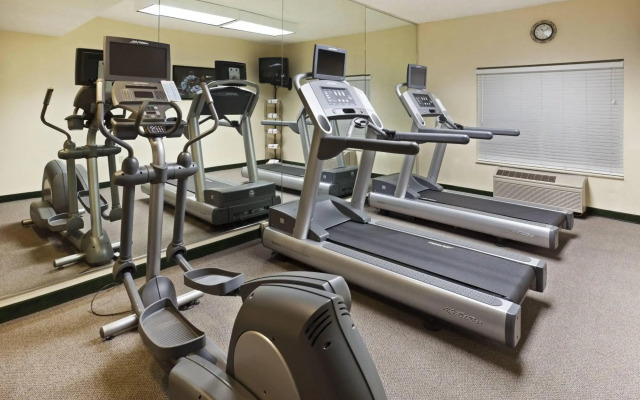 Fairfield Inn by Marriott Arrowood