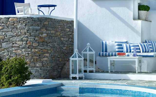 Folegandros Apartments