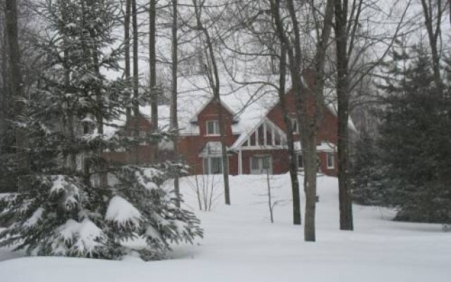 Maple Woods Bed & Breakfast