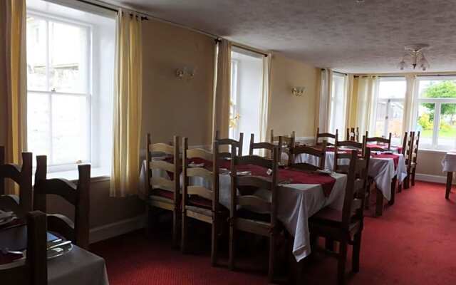 Novar Arms Hotel
