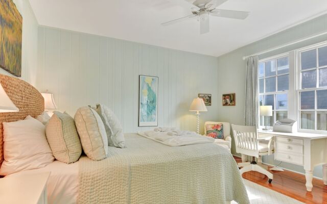 3939 Duval Drive Beachfront by Vtrips