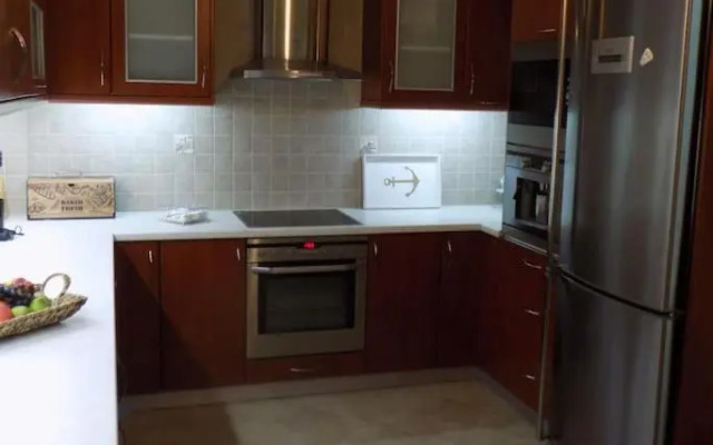 Nikos House Megara