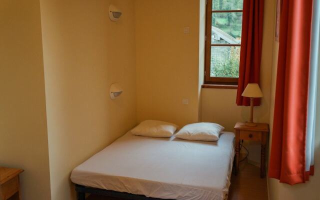 Logement n209 6pers face aux Thermes